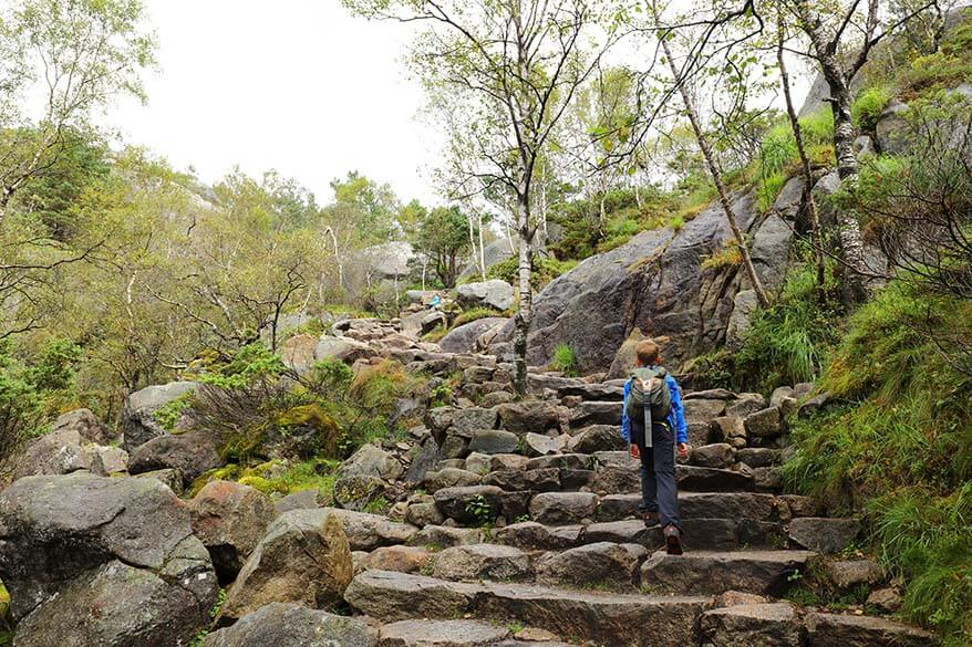 Kids hiking to the Pulpit Rock in Norway