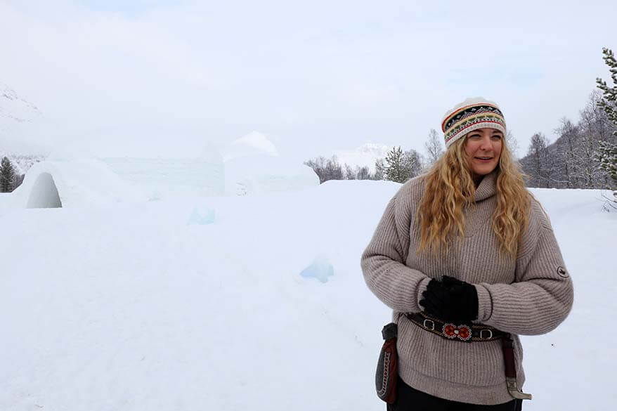 What locals wear in Norway in winter