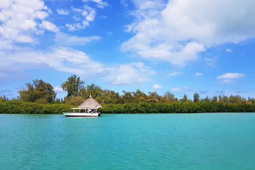 Ile aux Cerfs tour by catamaran or speedboat - Mauritius