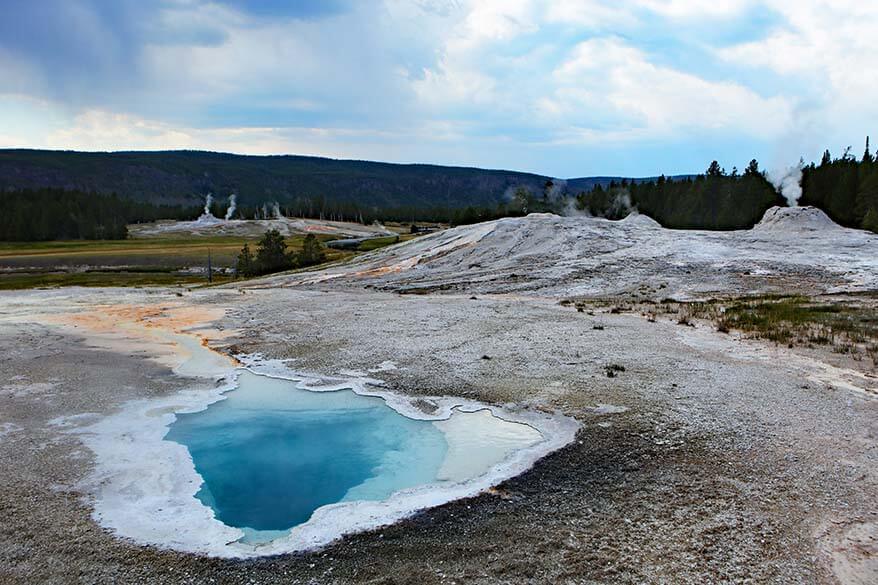 Geyser Hill - Upper Geyser Basin in Yellowstone