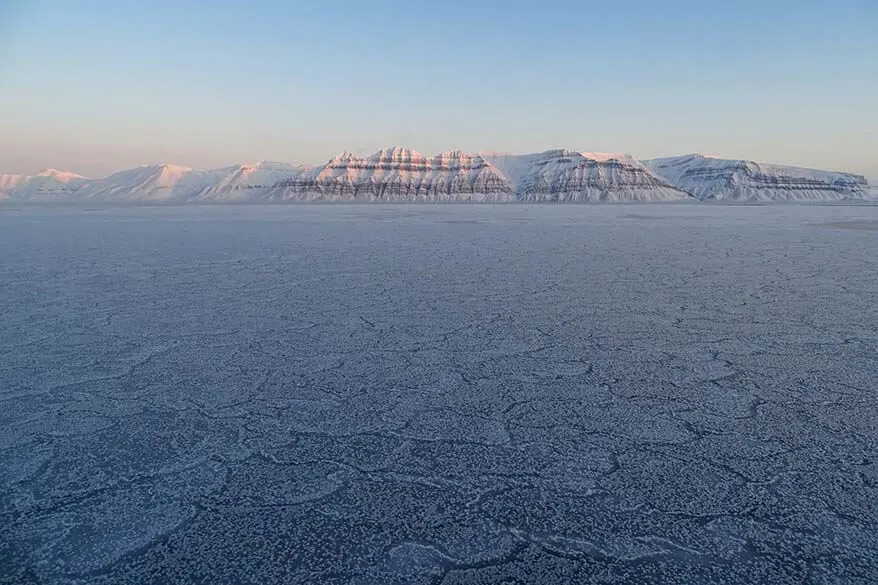 Spitsbergen fjord cruise