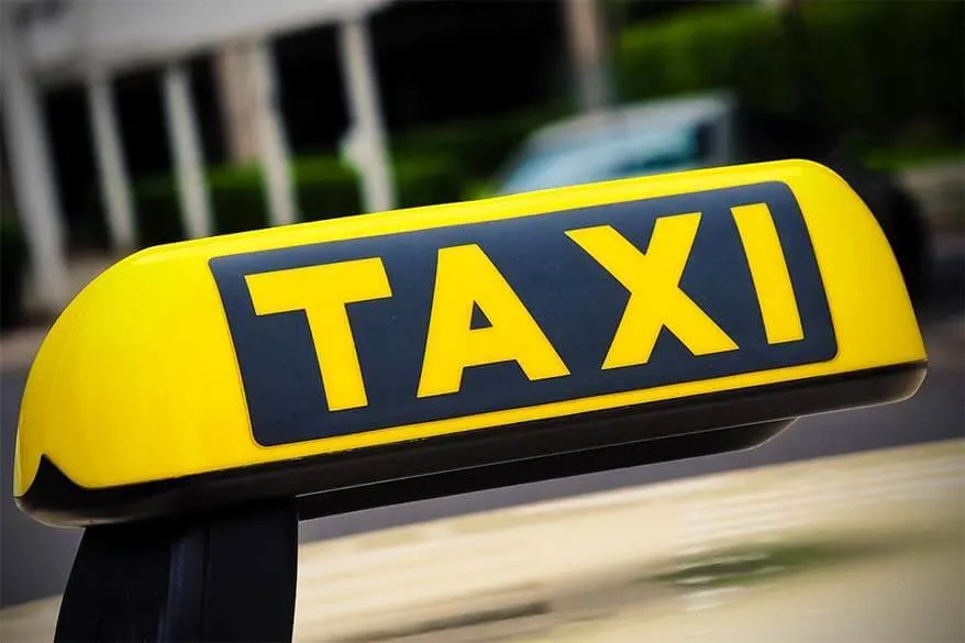 Taxi sign