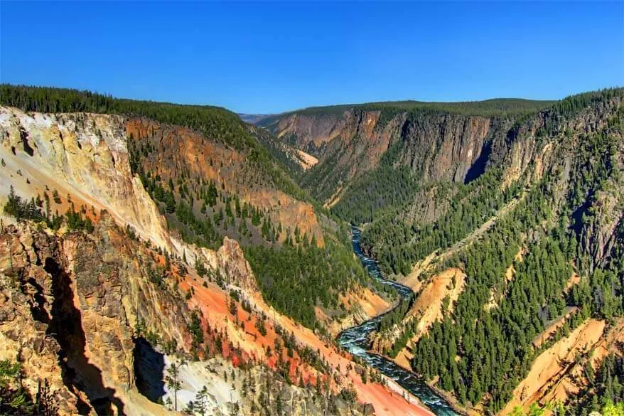 Inspiration Point at the Yellowstone Canyon