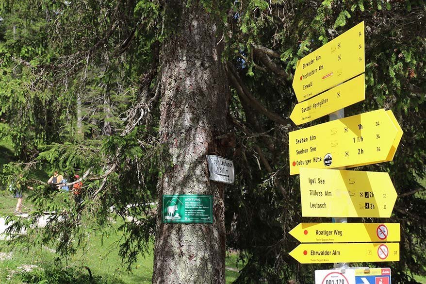 Signs on the Seebensee hike in Ehrwald