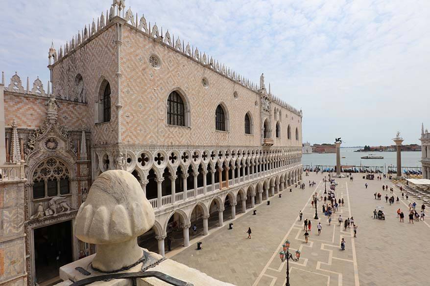 Paper Gate and Doges Palace exterior