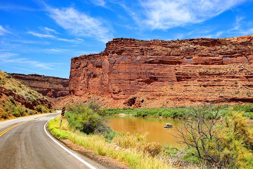 Utah road 128 next to the Colorado River