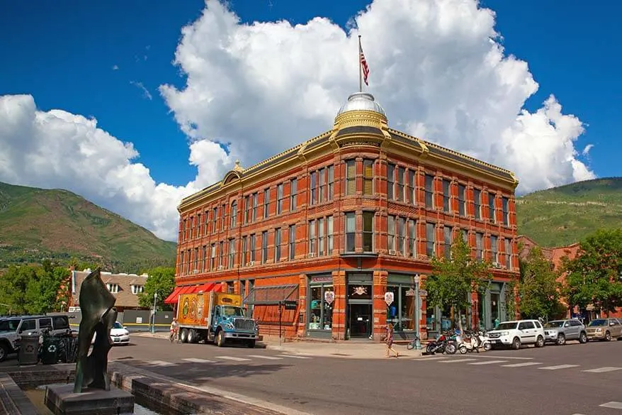 Ute Mountaineer in downtown Aspen