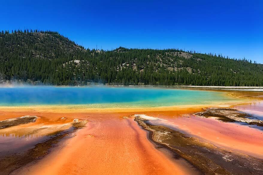 Grand Prismatic spring in Yellowstone National Park