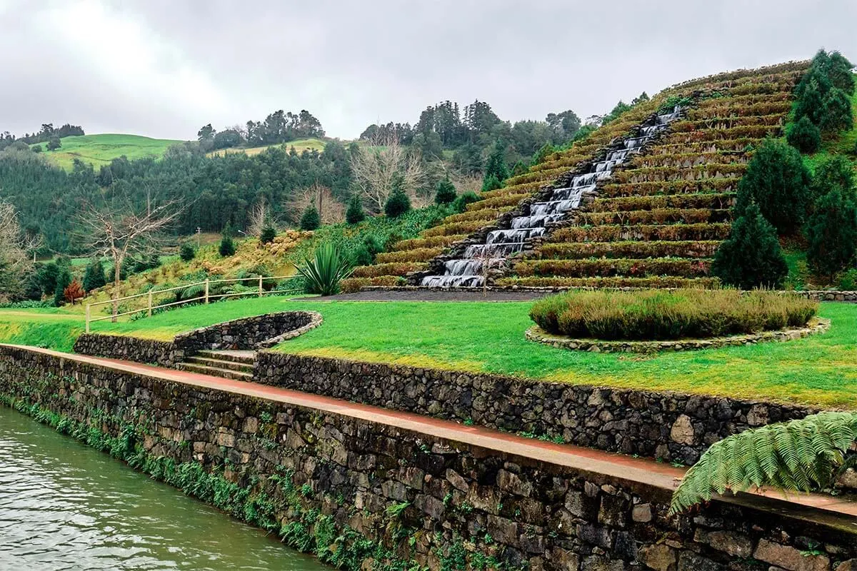 Cascata e Aquario das Furnas