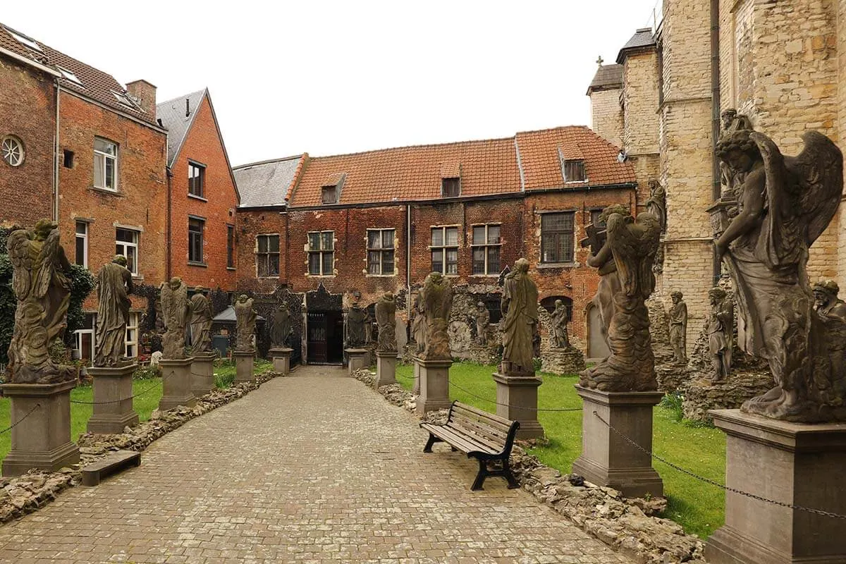 Hidden gems of Antwerp - calvary garden at St Paul's Church