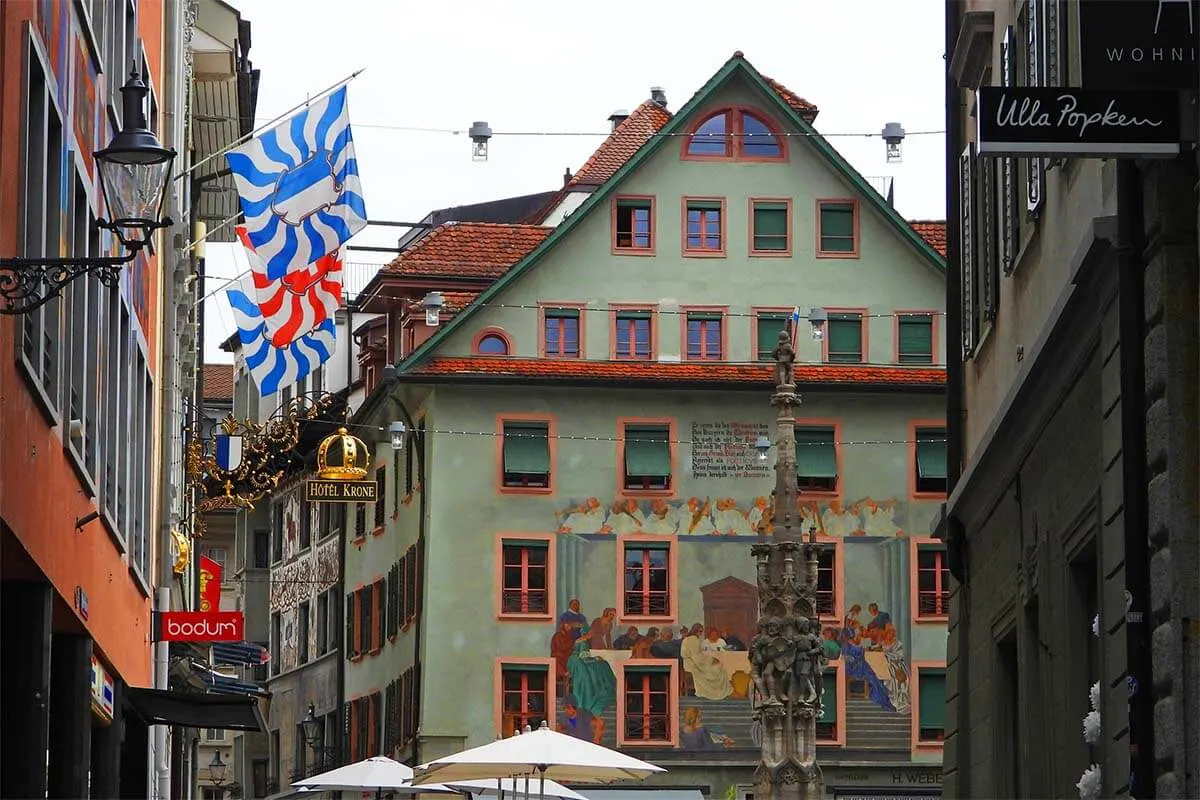 Weinmarkt town square in Lucerne old town