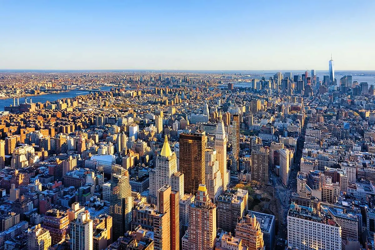 Manhattan view from the Empire State Building - NYC in one day