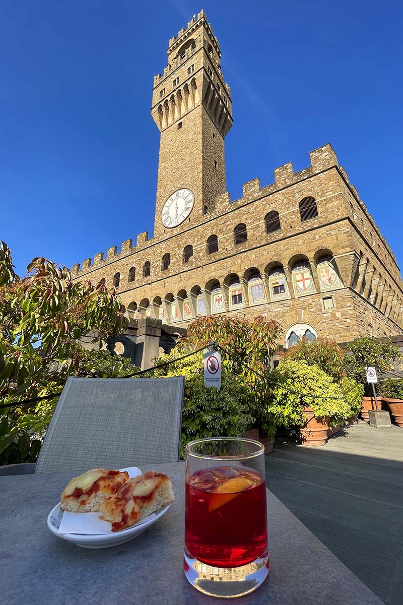 Uffizi Gallery rooftop cafe in Florence