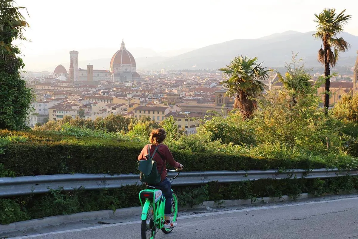 Florence bike tour with views at Piazzale Michelangelo