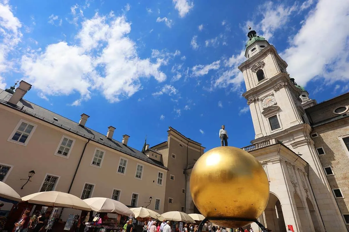 Kapitelplatz and Salzburg Cathedral