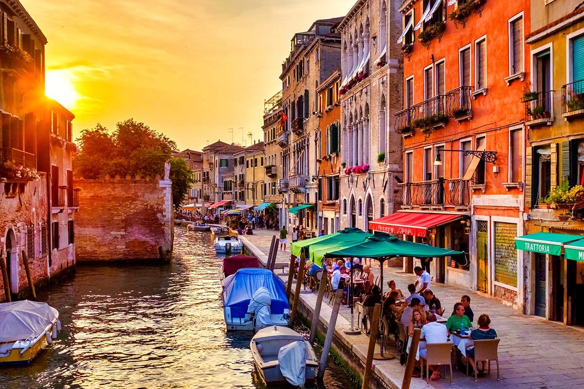 Sunset at Fondamenta de Misericordia in Venice