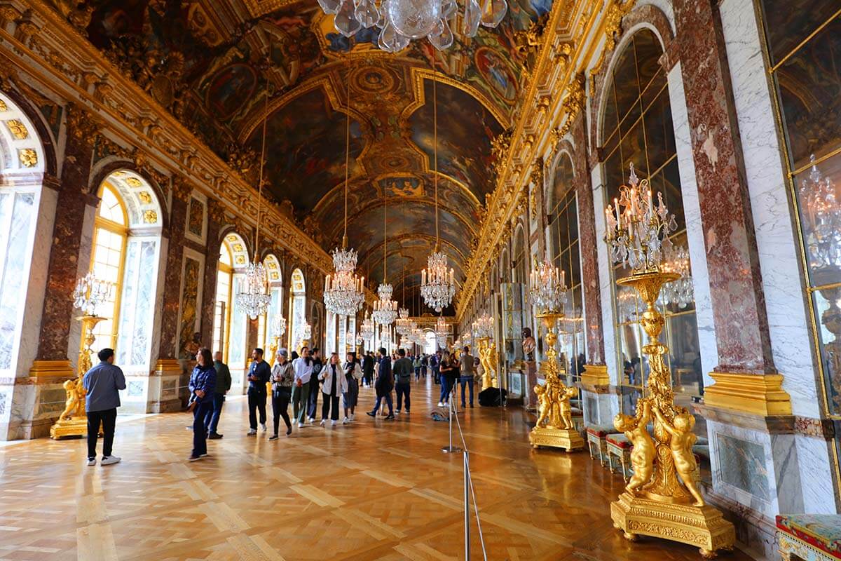 Hall of Mirrors in Versailles Palace