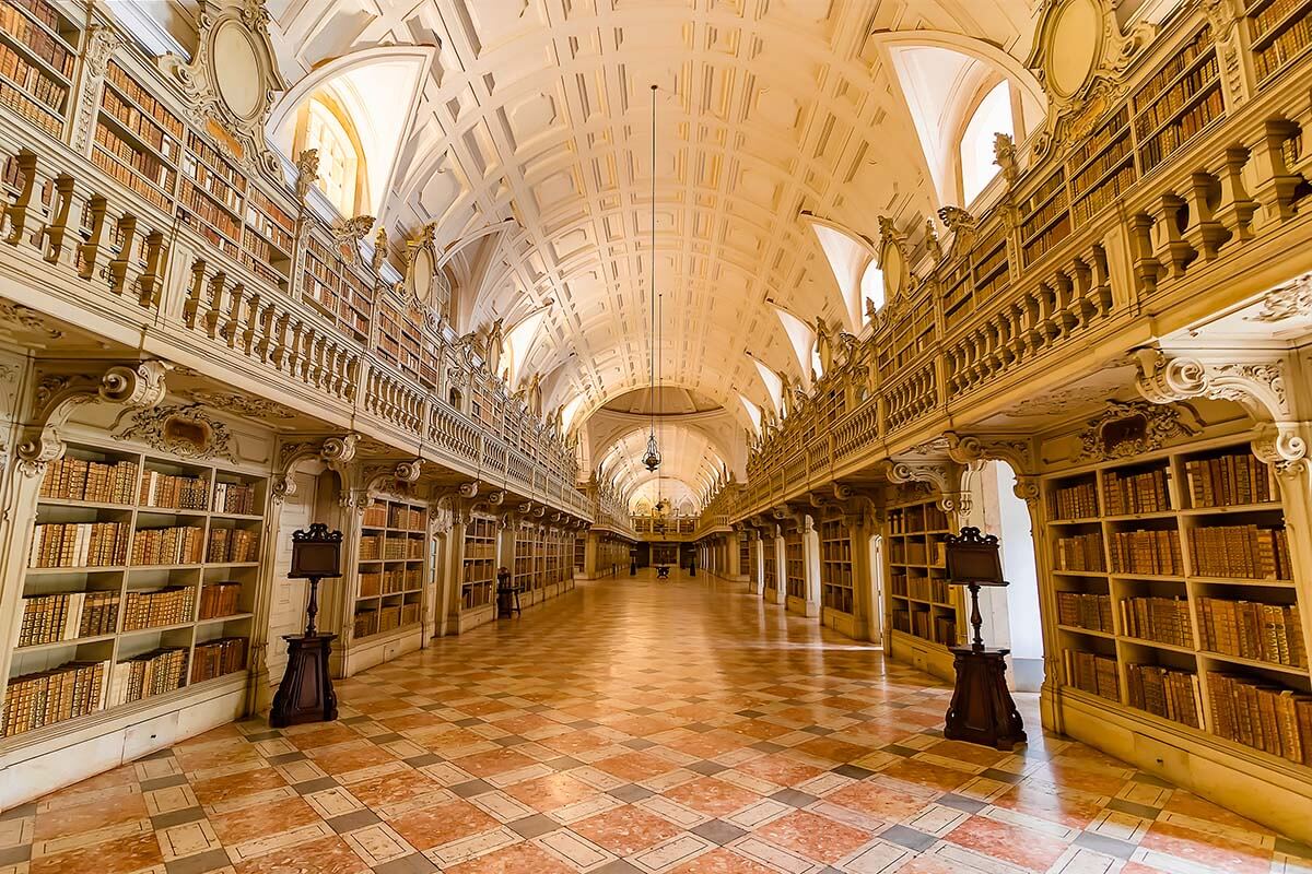 Mafra Palace Library