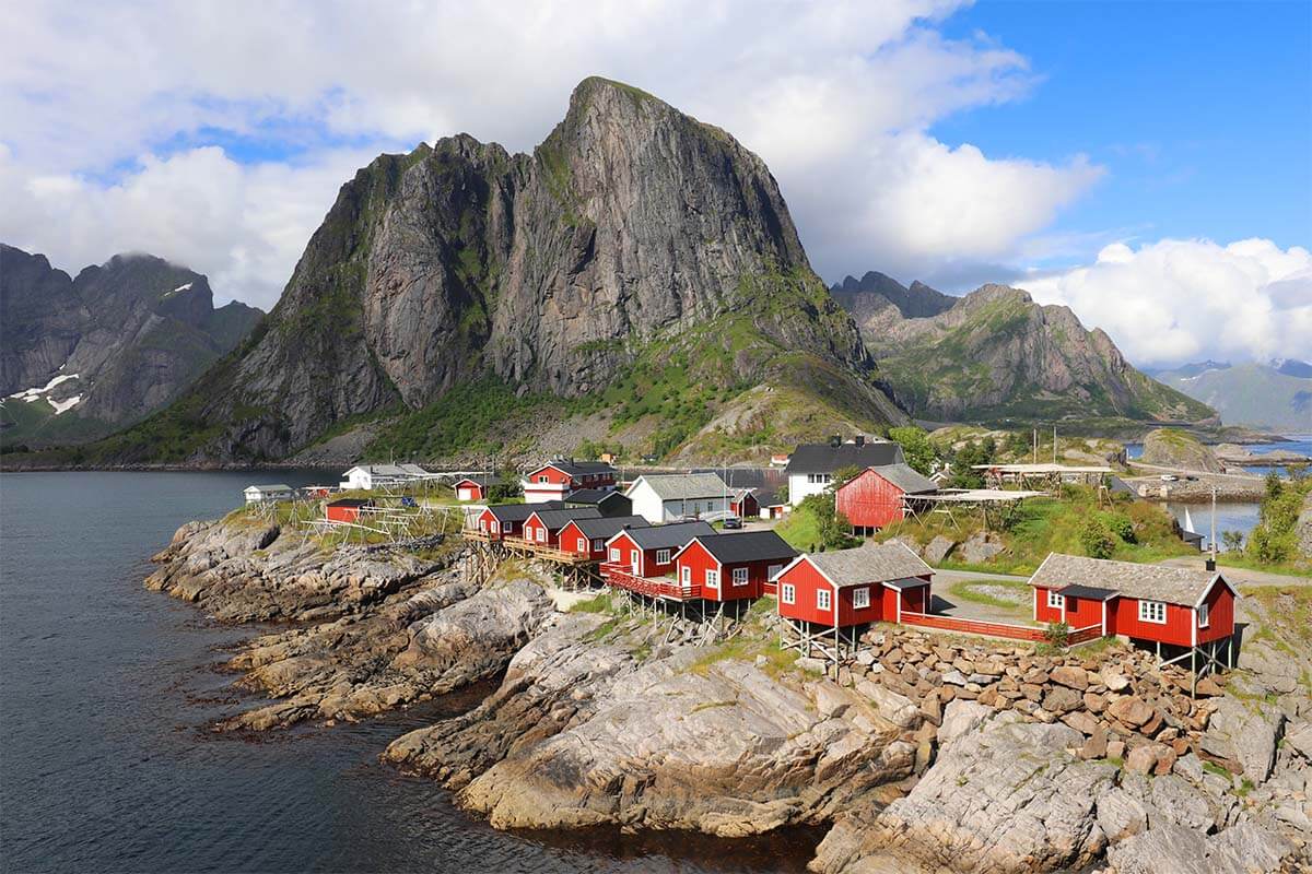 Where to Stay in Lofoten 2024: Best Towns & Hotels (+Helpful Tips)