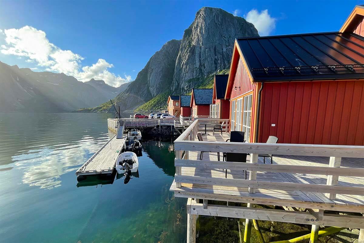 Reinefjorden Sjohus - modern rorbuer accommodation in Lofoten Norway