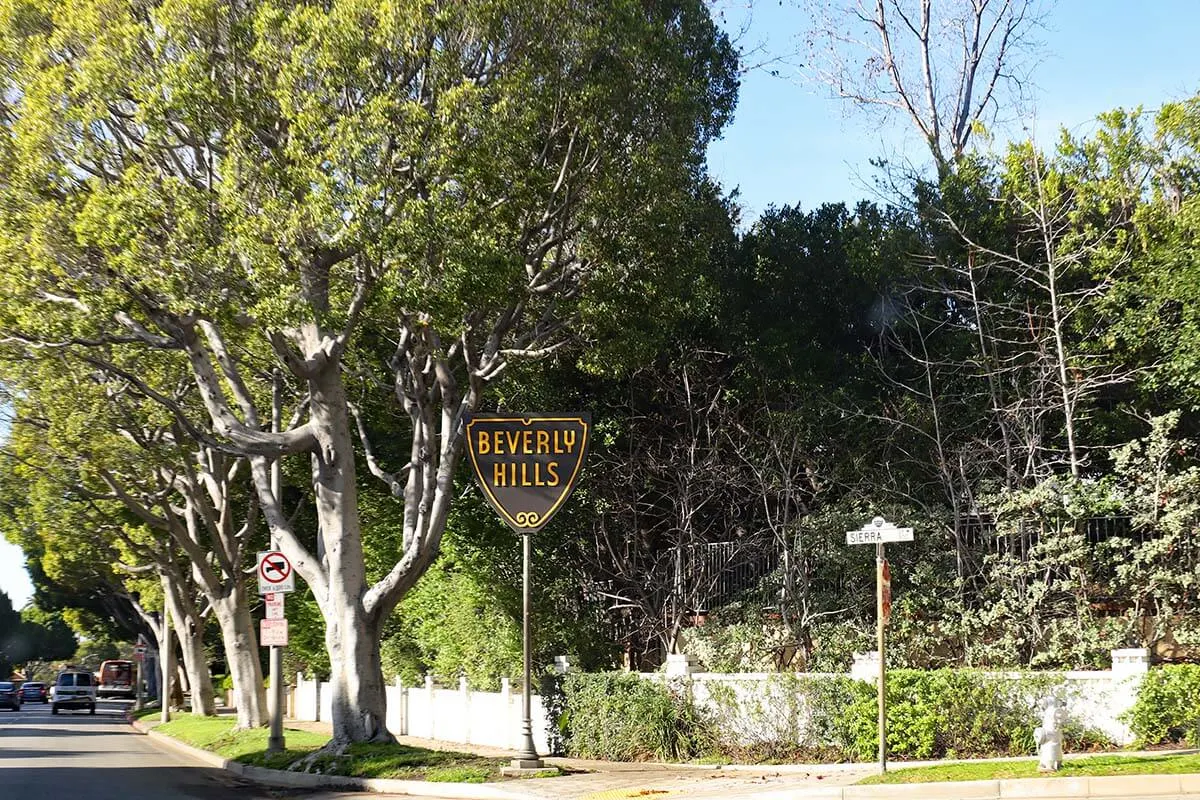 Beverly Hills sign in Los Angeles