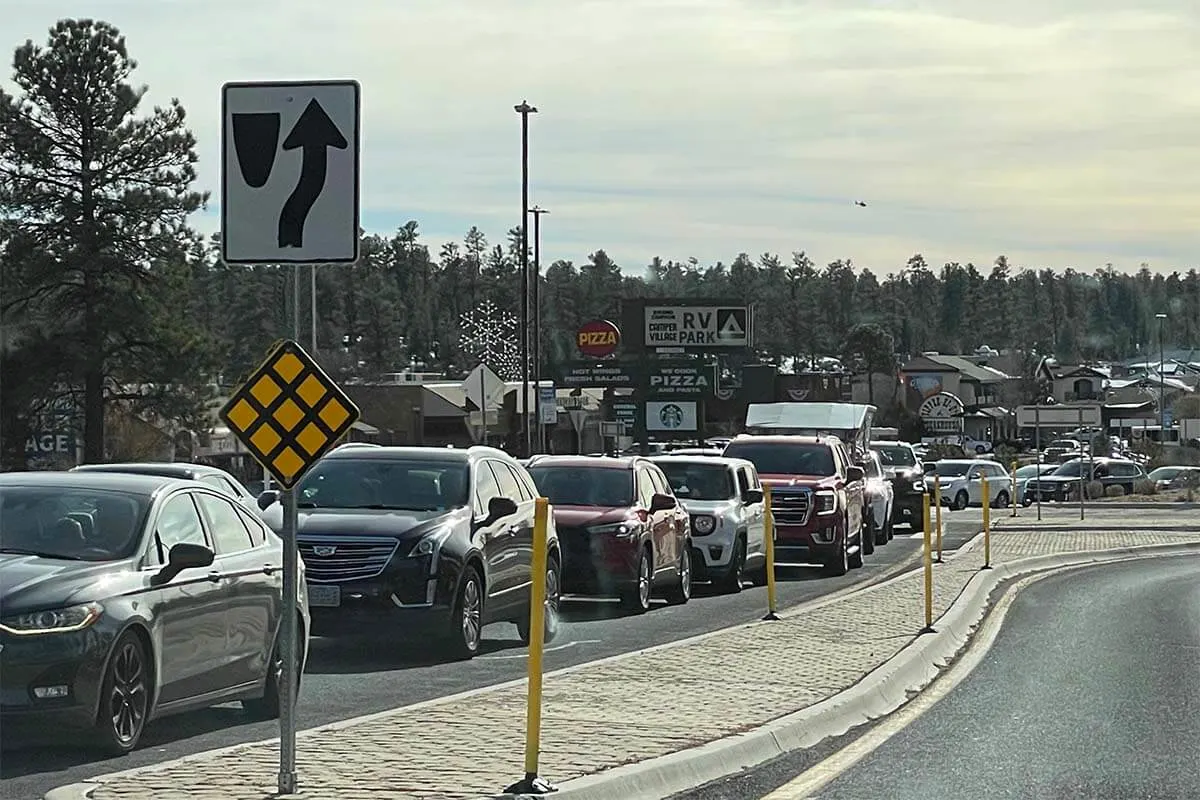 Cars queuing at the Grand Canyon South Rim entrance all the way to Tusayan