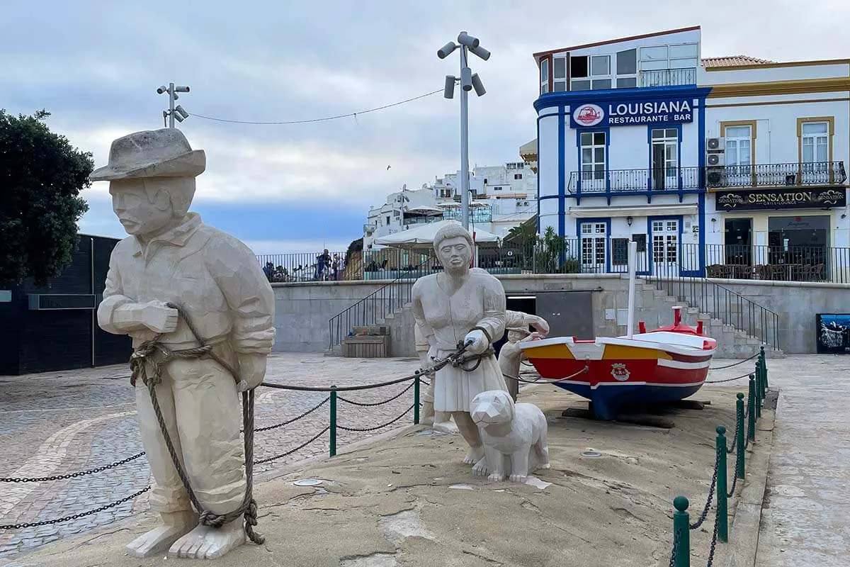 Monumento ao Pescador in Albufeira, Portugal