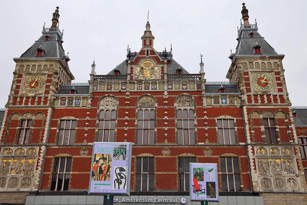 Amsterdam Centraal Railway Station building facade