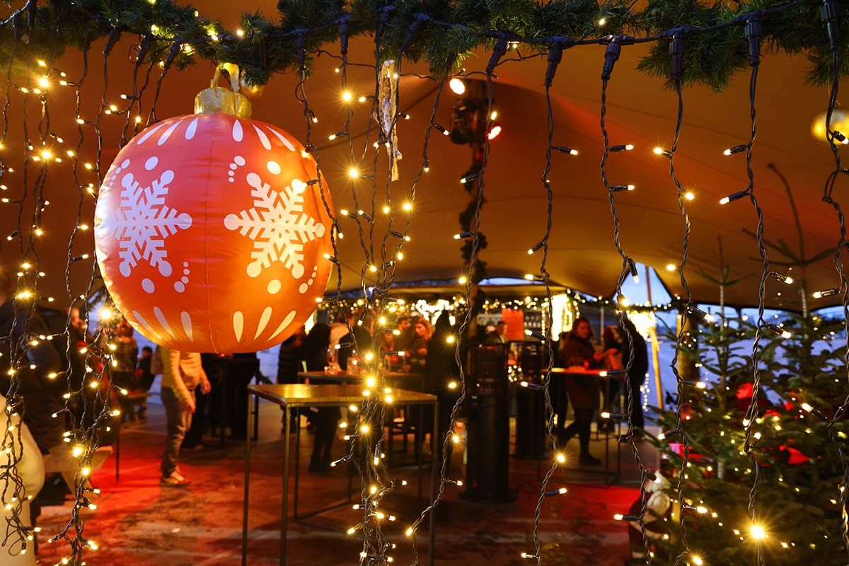 Amsterdam Christmas Market - lights and decorations