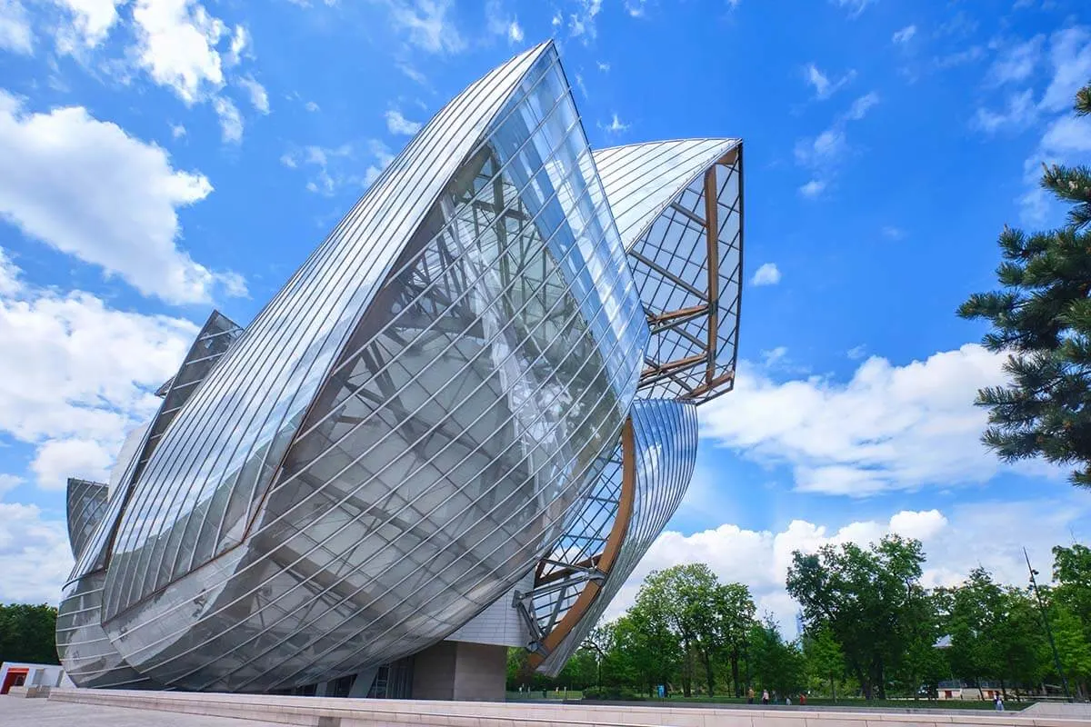 Louis Vuitton Foundation Paris modern art museum