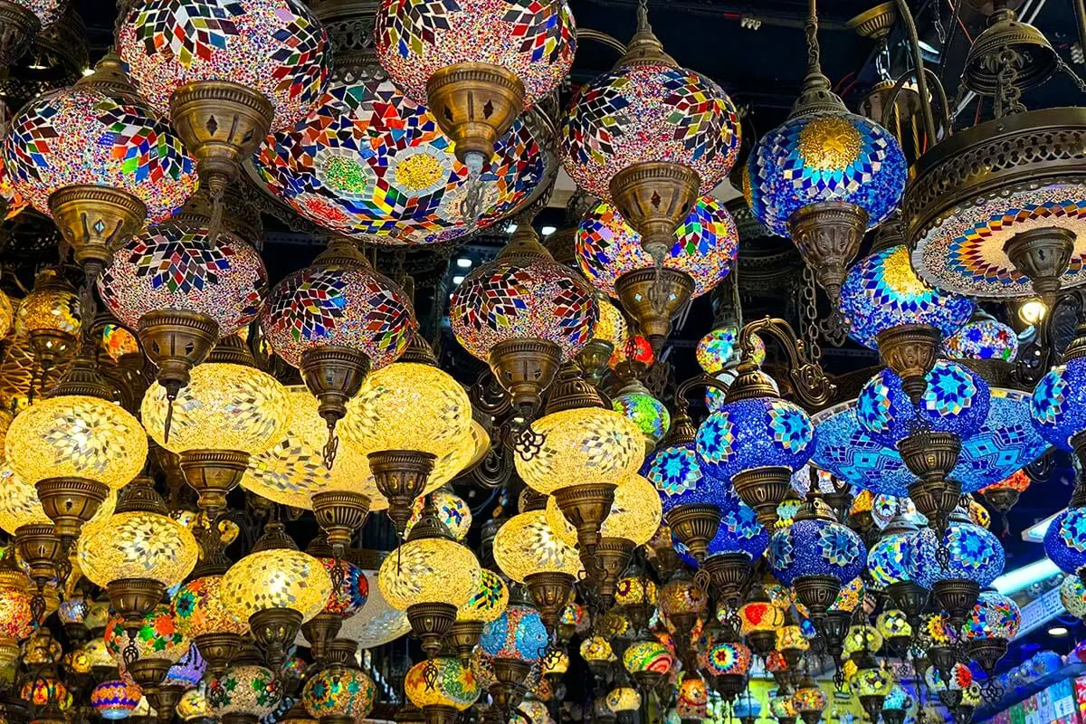 Traditional Arabic lamps in Dubai UAE