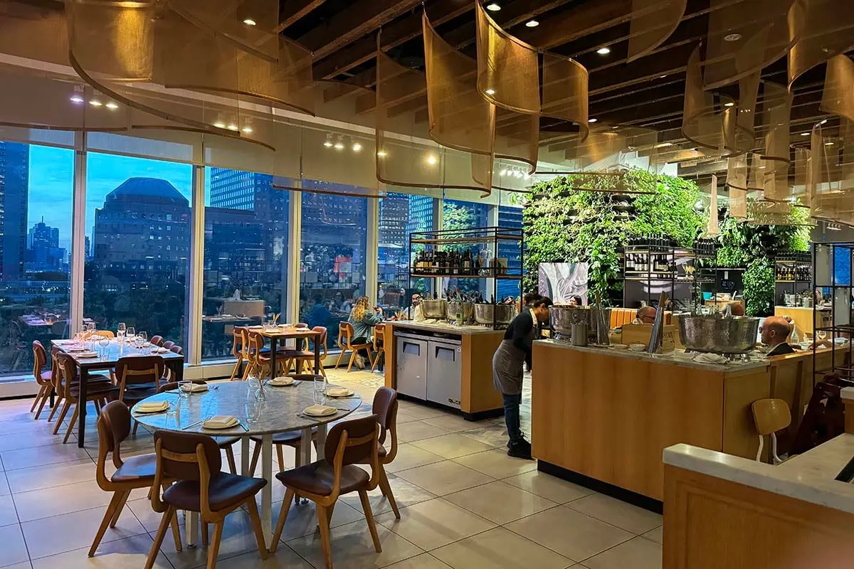 EATALY restaurant in New York empty in the evening