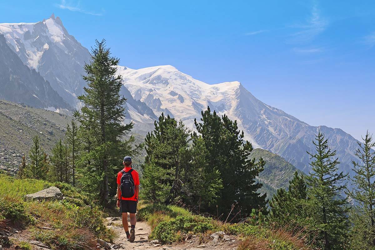 Mont Blanc view when hiking Grand Balcon Nord trail starting at Mer de Glace to Plan de l'Aiguille du Midi