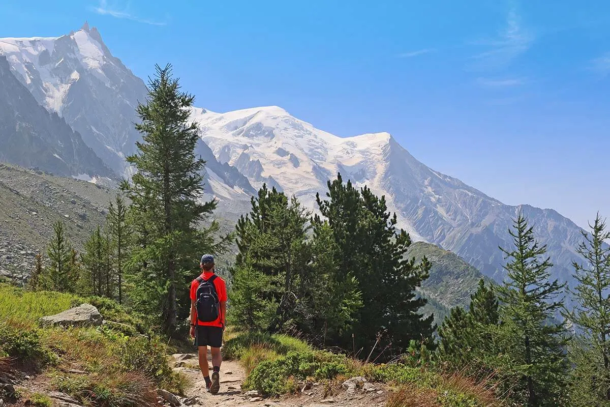 Mont Blanc view when hiking Grand Balcon Nord trail starting at Mer de Glace to Plan de l'Aiguille du Midi